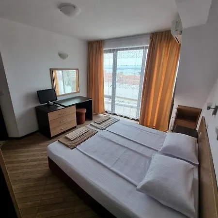 за гости мистрал Guest house Primorsko