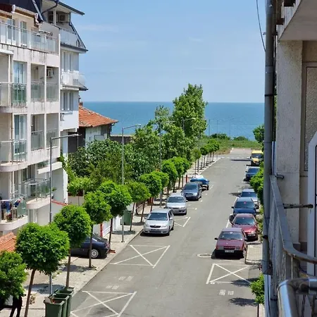 за гости мистрал Guest house