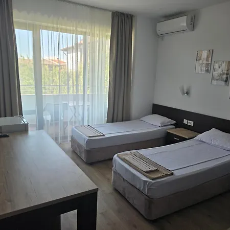 за гости мистрал Guest house