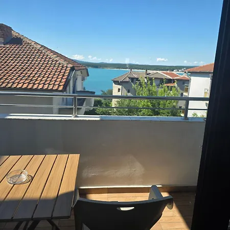 за гости мистрал Guest house