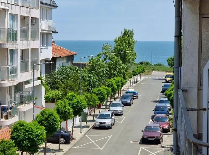 за гости мистрал Guest house